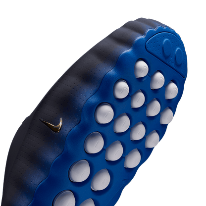 Nike Mind 001