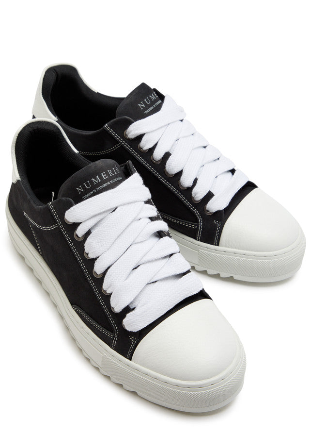 Numeris "Black Acrylic"