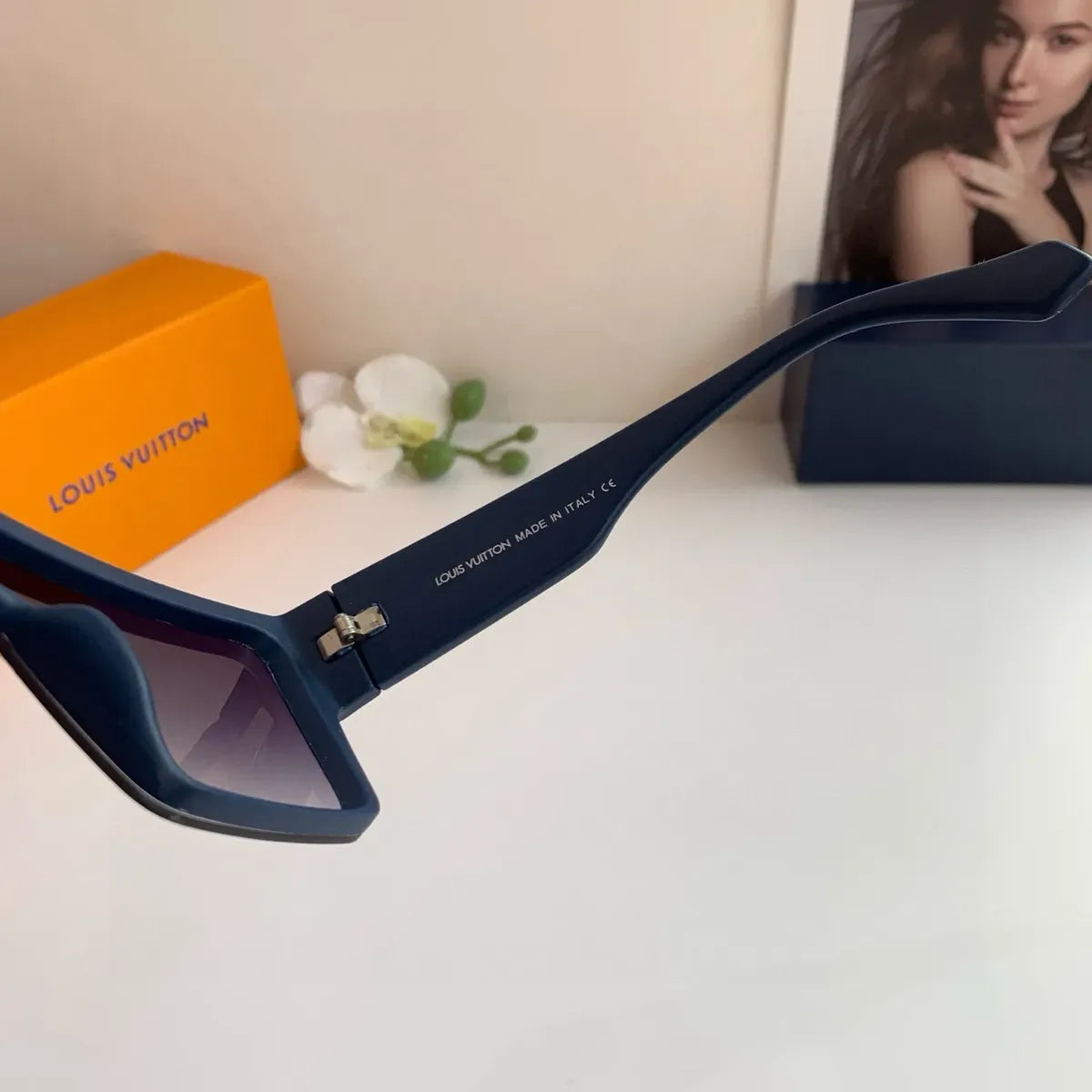 Louis Lentes Vuitton Waimea