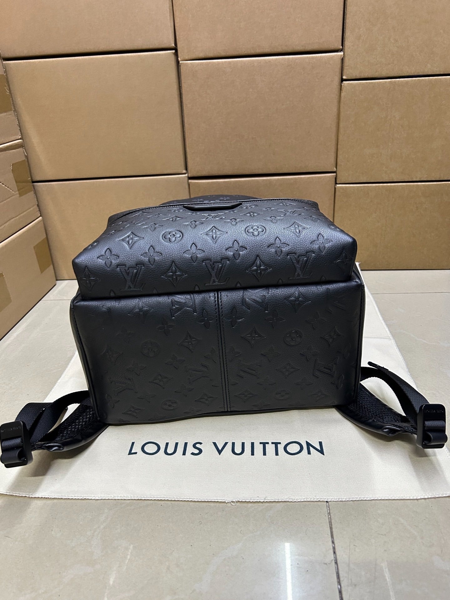 LV Mochila Monograma